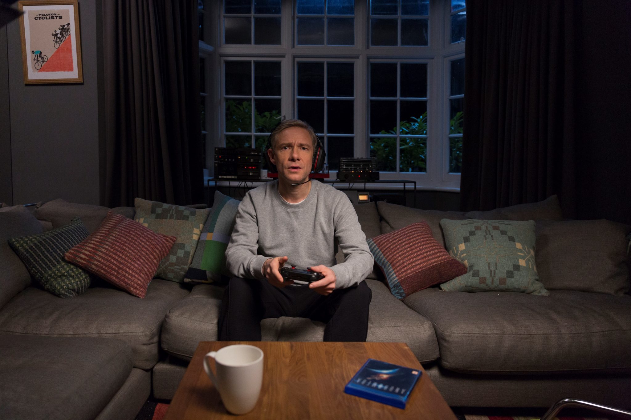 Martin Freeman playing online game