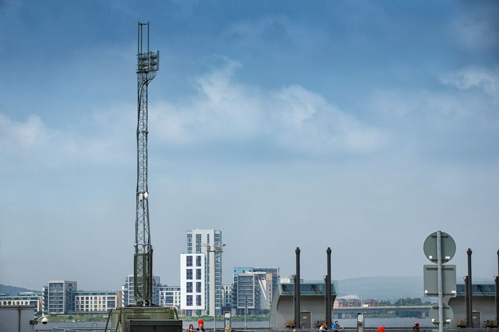 Photo of a mast in Cardiff