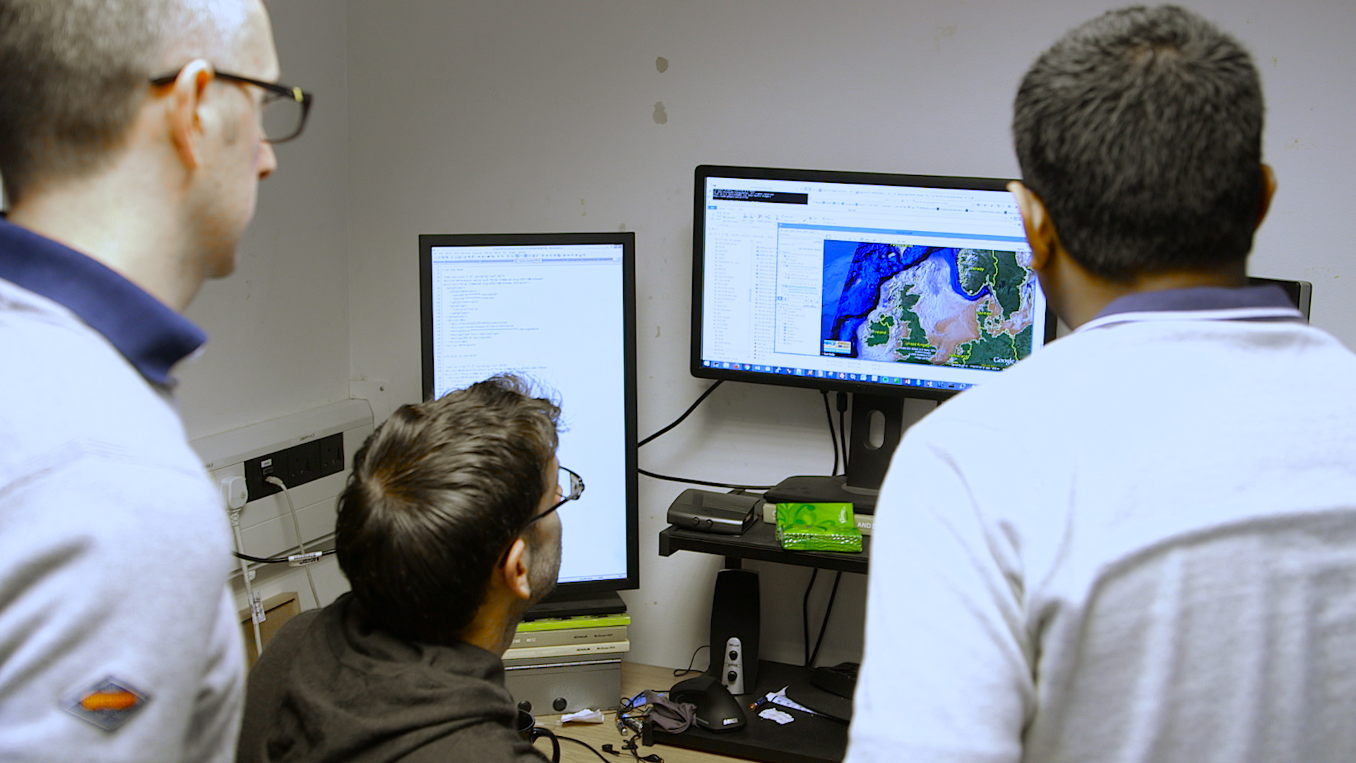 19585 - Vodafone - Seal Tagging Video - Bernie & Vodafone Online V1.10_01_42_15.Still005