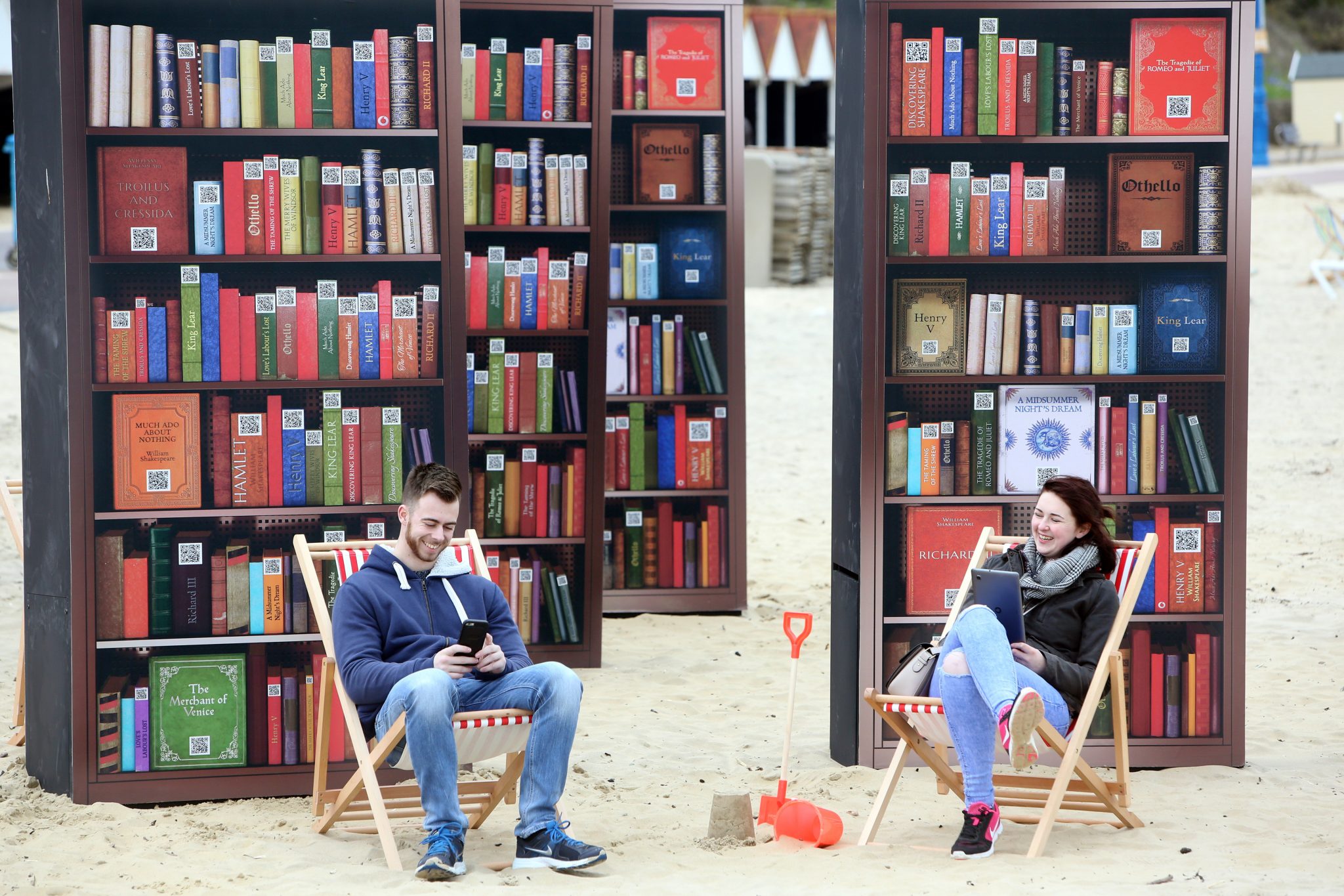 The bookshelves on Bournemouth beach